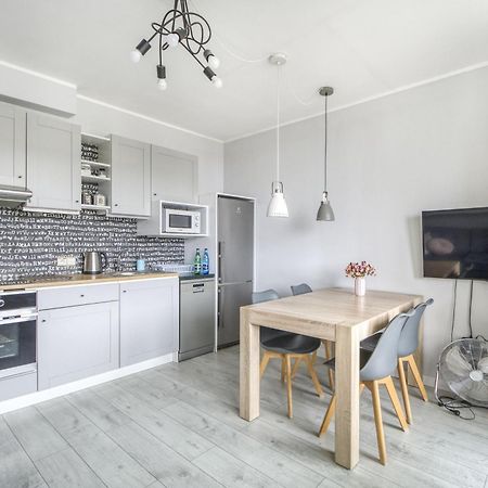 Gama Home Kondratowicza18 Warszawa Exteriör bild